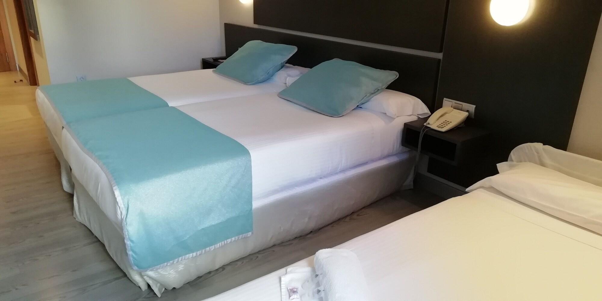 Hotel Ciudad De Ponferrada, Ascend Hotel Collection Exteriör bild