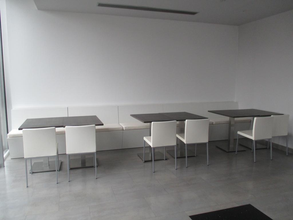 Hotel Ciudad De Ponferrada, Ascend Hotel Collection Exteriör bild