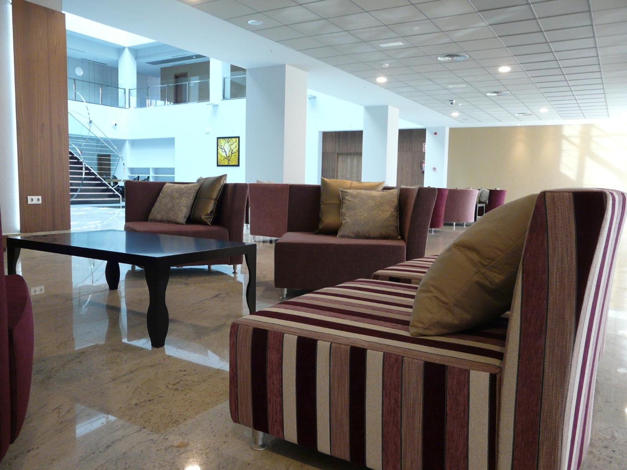 Hotel Ciudad De Ponferrada, Ascend Hotel Collection Exteriör bild